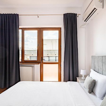 Downtown Victoria Apartments By Citybookings Бухарест Экстерьер фото